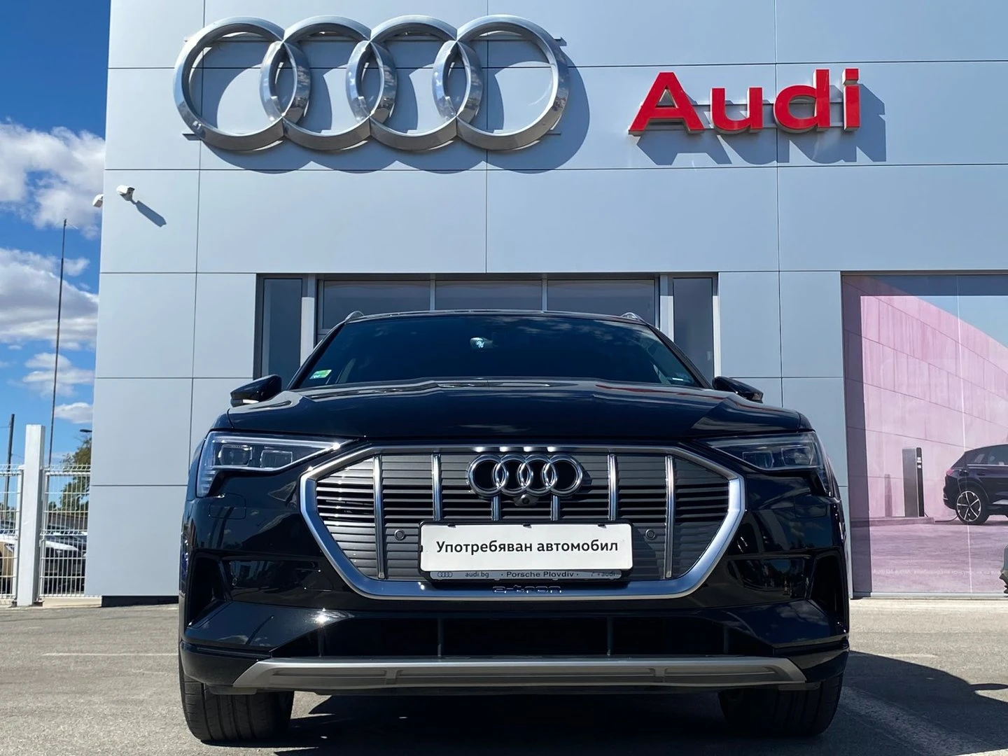 Audi E-Tron advanced 55 quattro - изображение 2