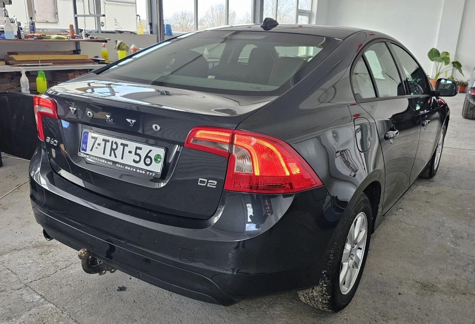 Volvo S60 D2 - изображение 4