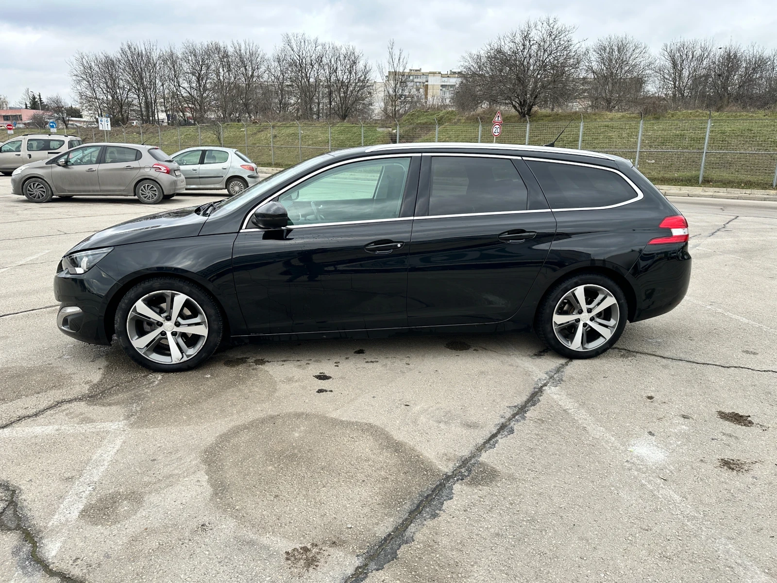 Peugeot 308 BlueHdi - изображение 4