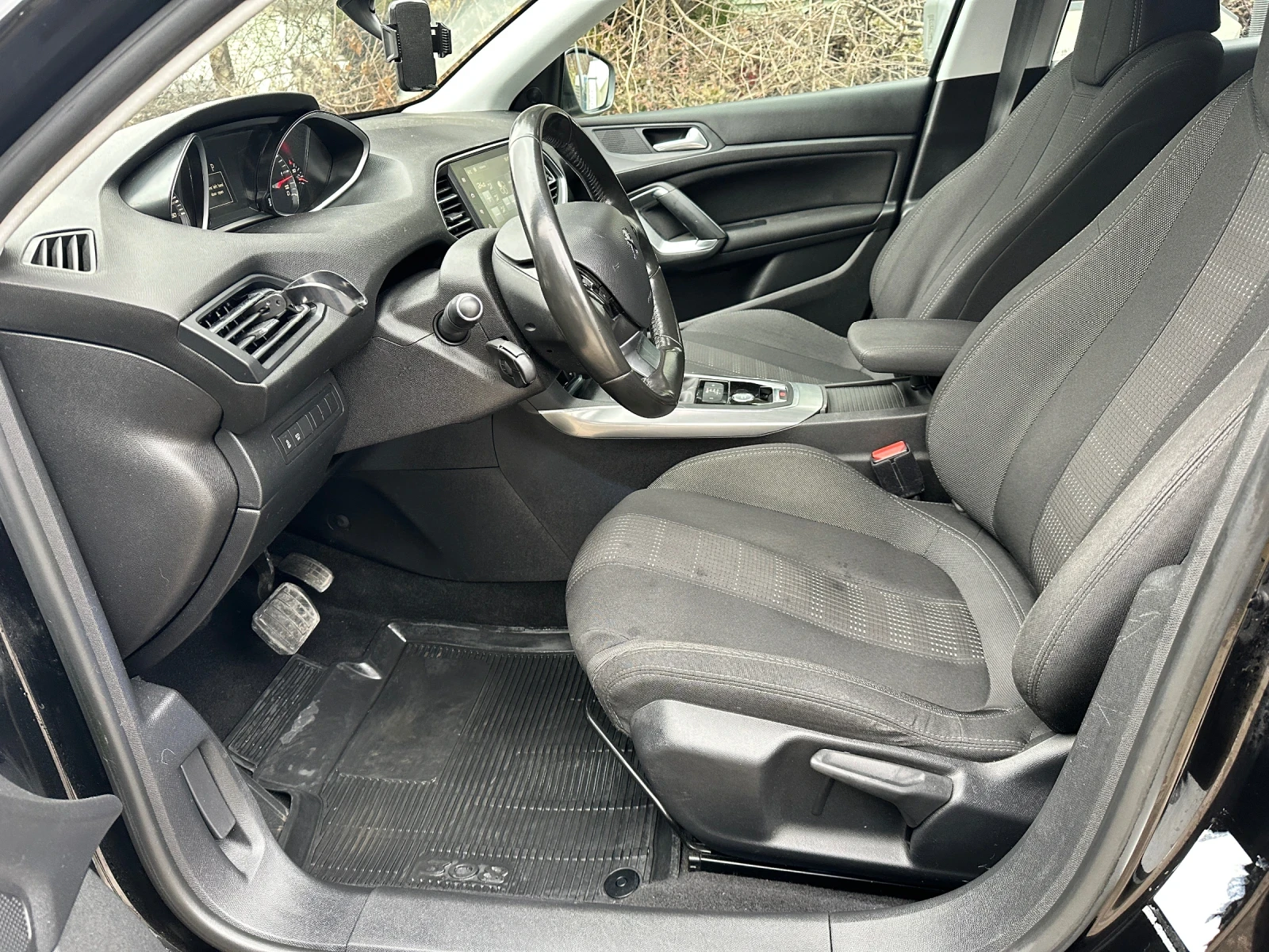 Peugeot 308 BlueHdi, снимка 14 - Автомобили и джипове - 53180505