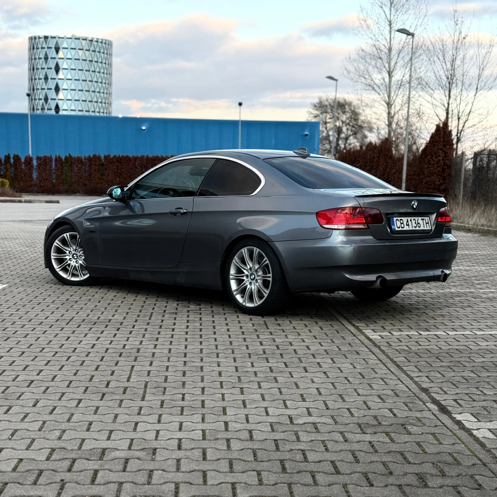 BMW 335 d/Keyless/Active Steering/Къпхолдъри/PDC/Navi/ - изображение 4