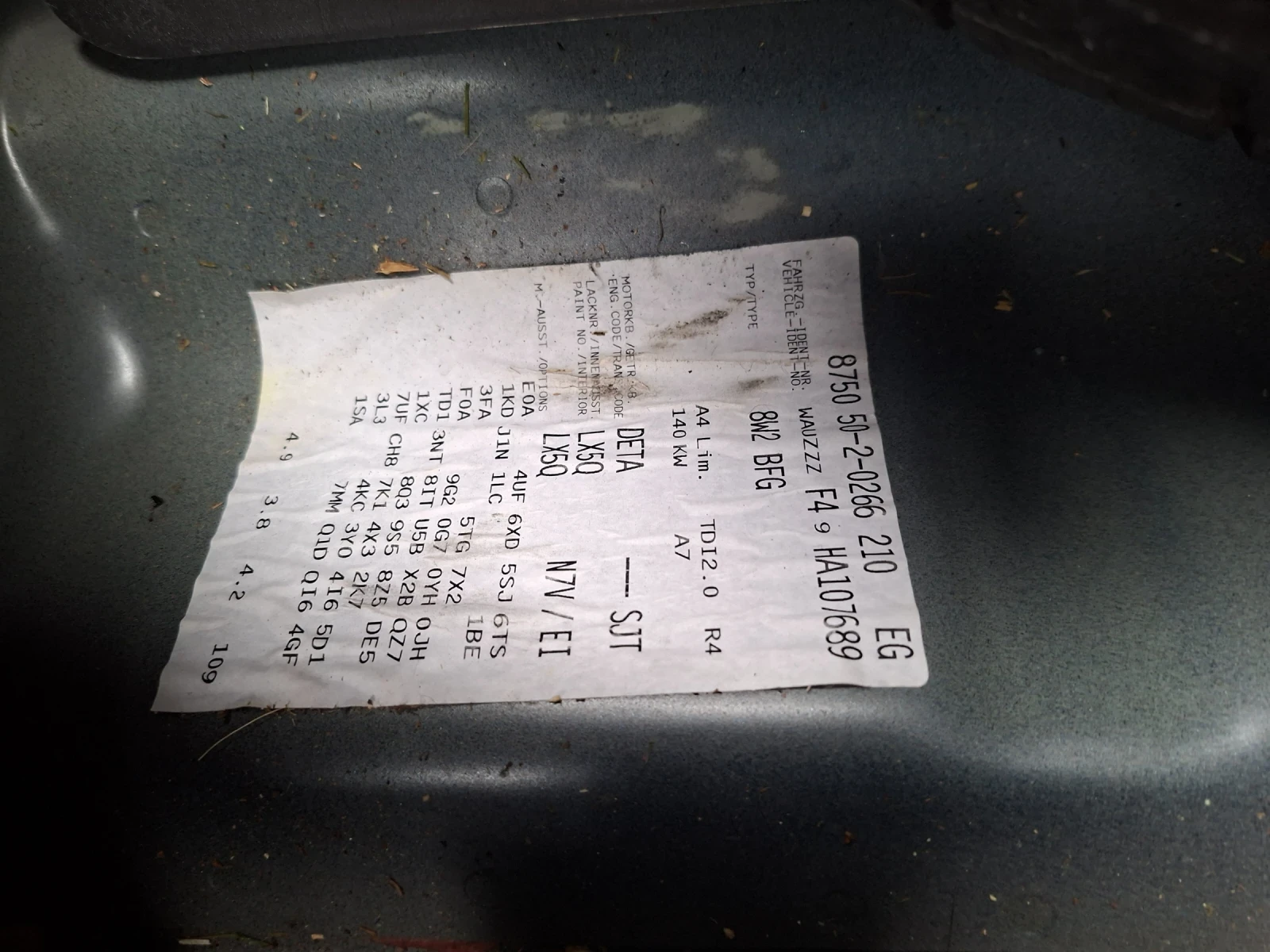 Audi A4 2.0TDI S line  - изображение 10