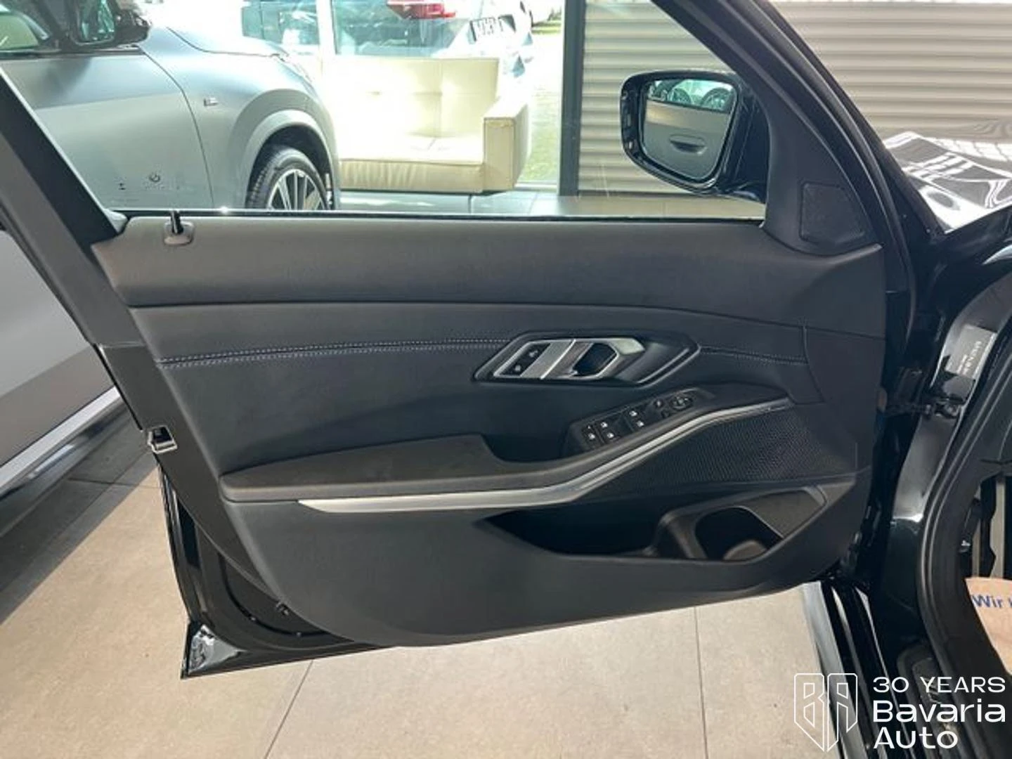 BMW 320 d xDrive M Sport Paket, снимка 16 - Автомобили и джипове - 53779687