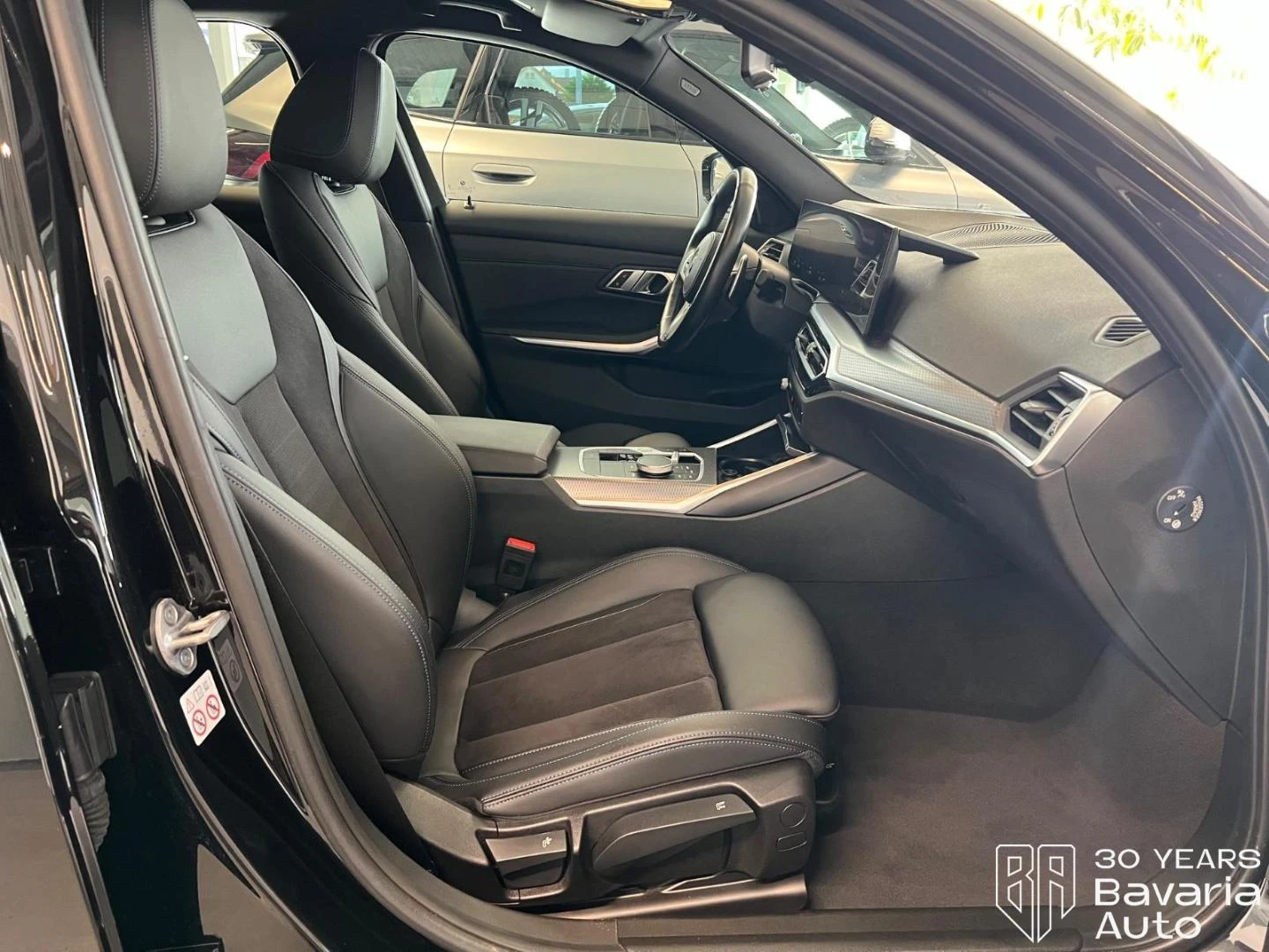 BMW 320 d xDrive M Sport Paket, снимка 11 - Автомобили и джипове - 53779687