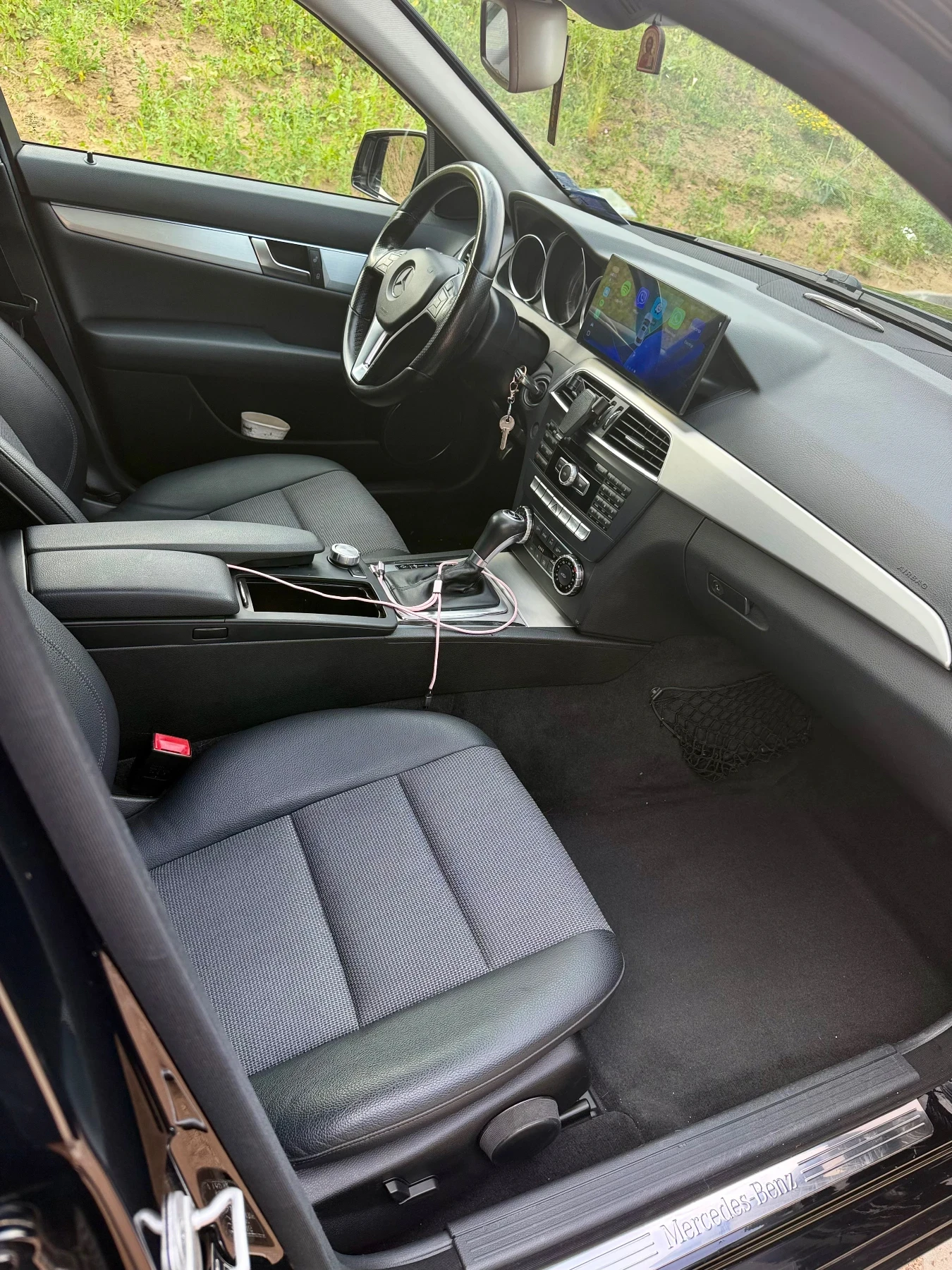 Mercedes-Benz C 180, снимка 10 - Автомобили и джипове - 55002875