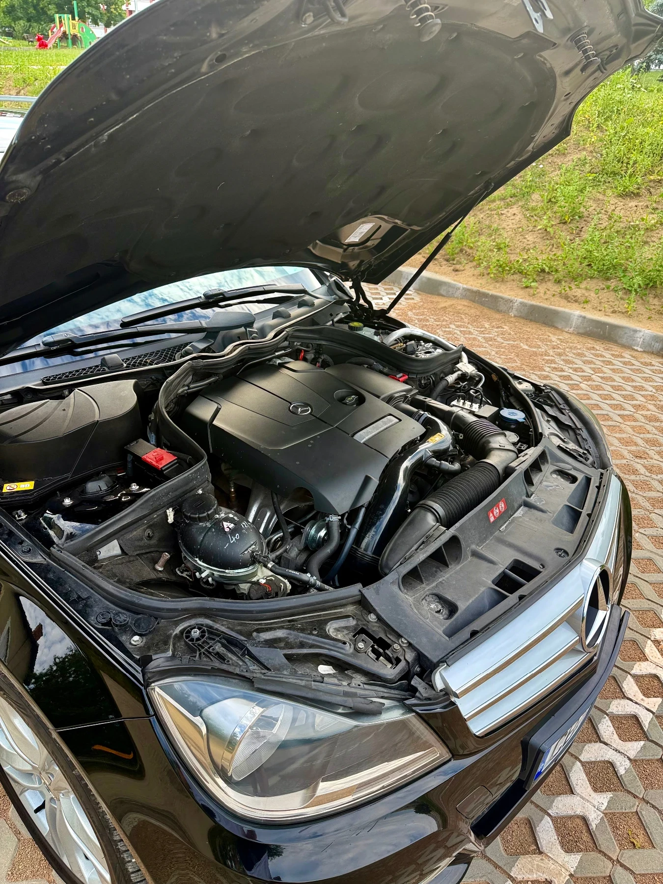 Mercedes-Benz C 180, снимка 12 - Автомобили и джипове - 55002875