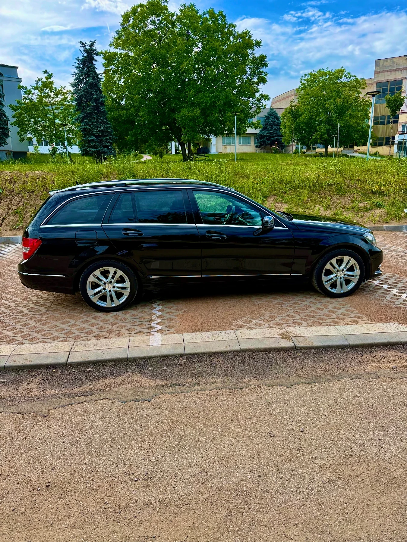 Mercedes-Benz C 180, снимка 3 - Автомобили и джипове - 55002875