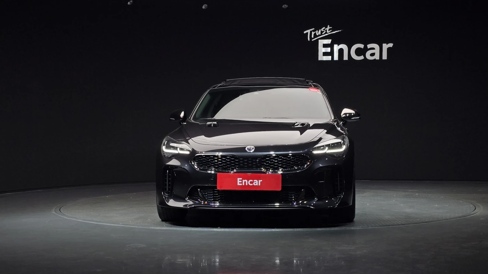 Kia Stinger FULL DREAM EDITION AWD| 360 | HEADS UP | ОБДУХВАНЕ, снимка 3 - Автомобили и джипове - 55074884