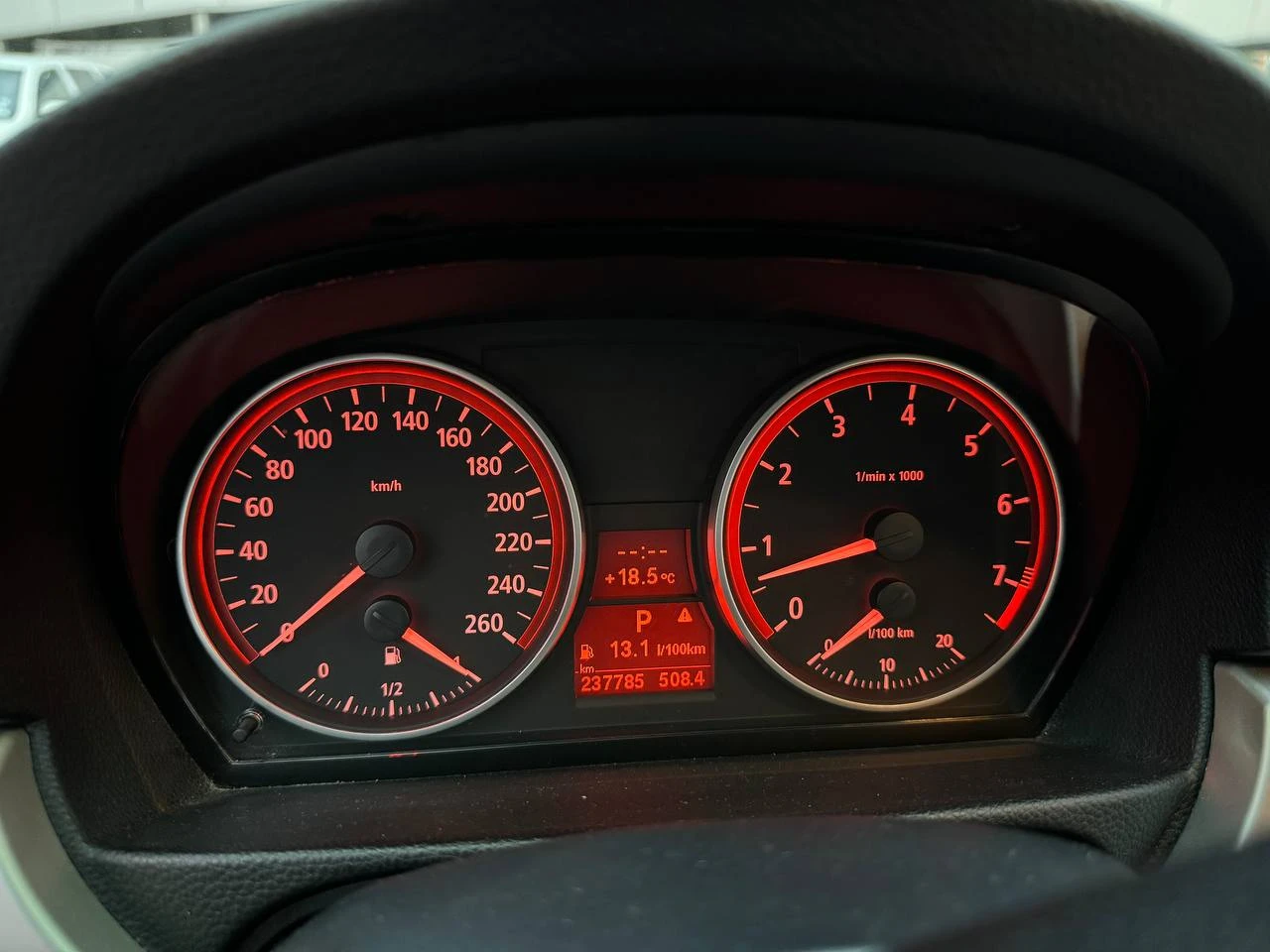 BMW 330 XI, снимка 9 - Автомобили и джипове - 55652586