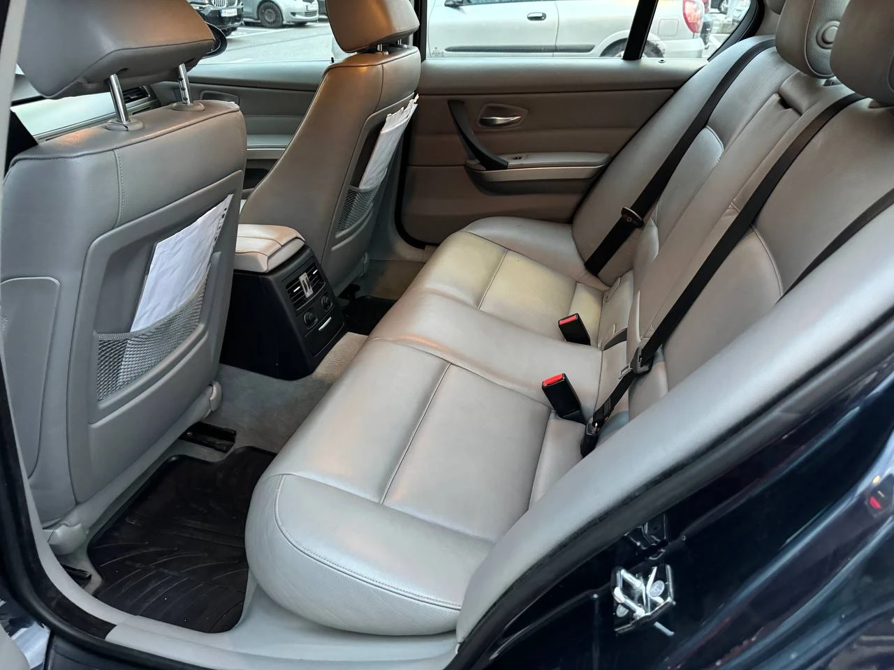 BMW 330 XI, снимка 3 - Автомобили и джипове - 55652586