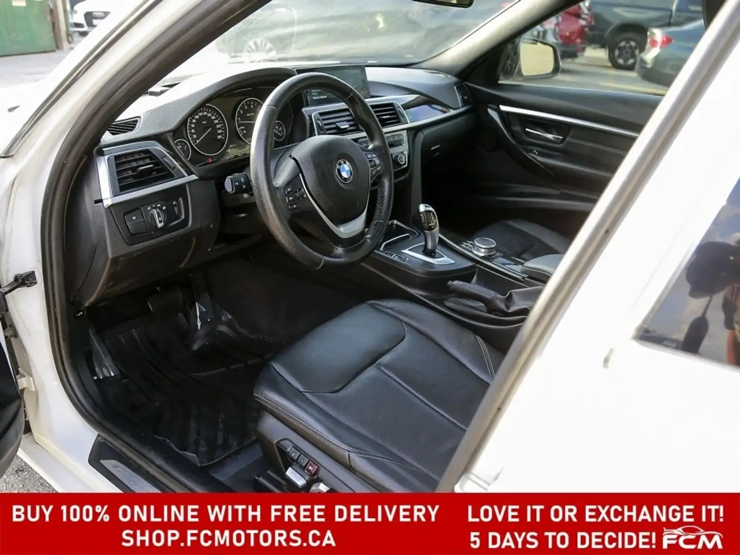 BMW 330 xDrive* АвтоКредит* (ЦЕНА ДО БГ)* , снимка 15 - Автомобили и джипове - 55924764
