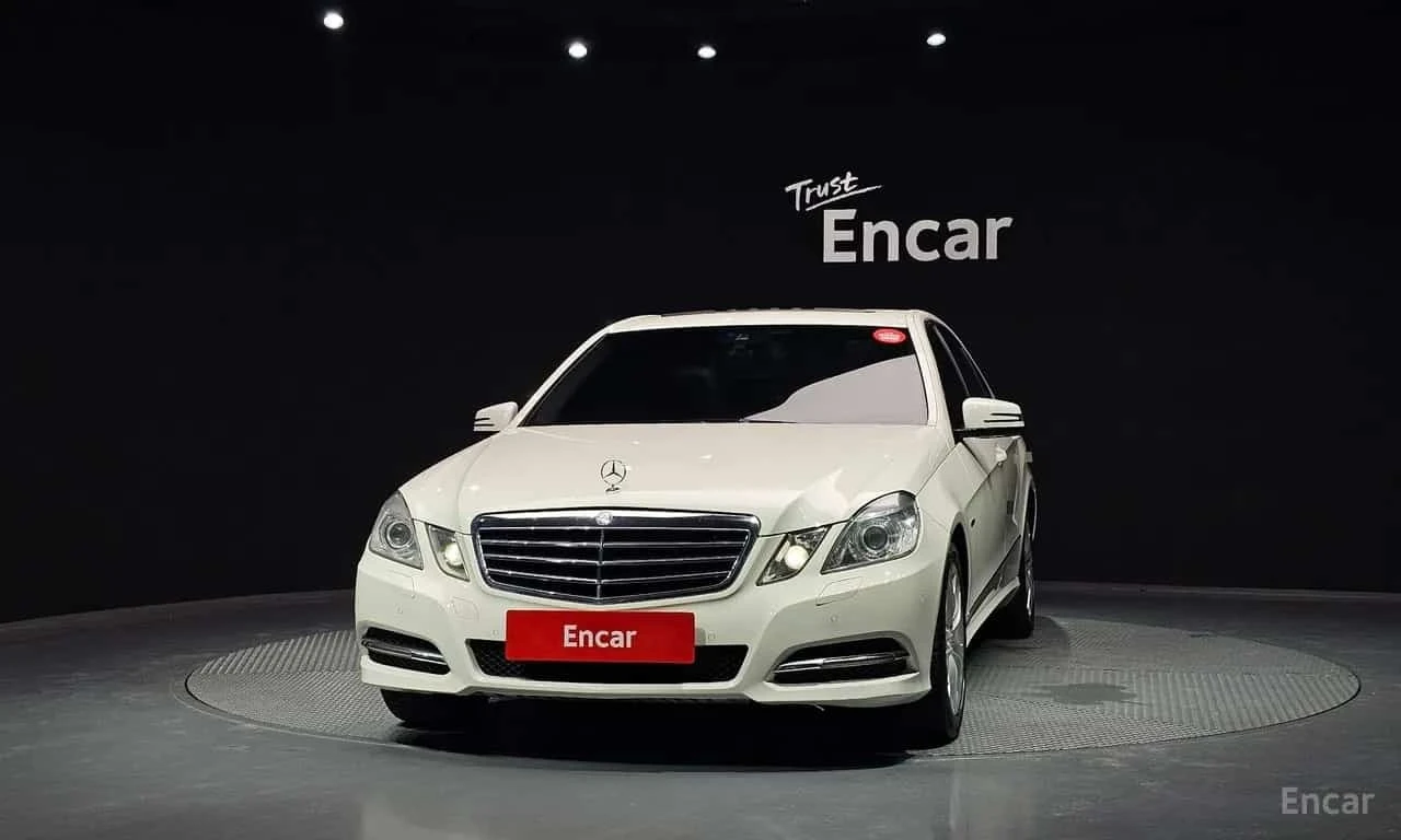Mercedes-Benz E 220 CDI Avantgarde * БЕЗ ПЪРВОНАЧАЛНА ВНОСКА, снимка 3 - Автомобили и джипове - 56194145