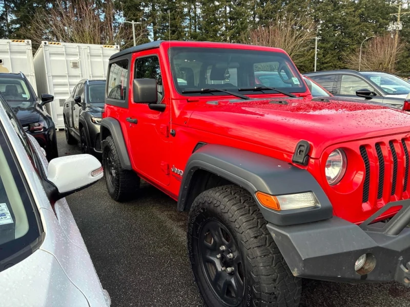 Jeep Wrangler * Sport * CARFAX * БЕЗ ПЪРВОНАЧАЛНА ВНОСКА, снимка 3 - Автомобили и джипове - 53075948