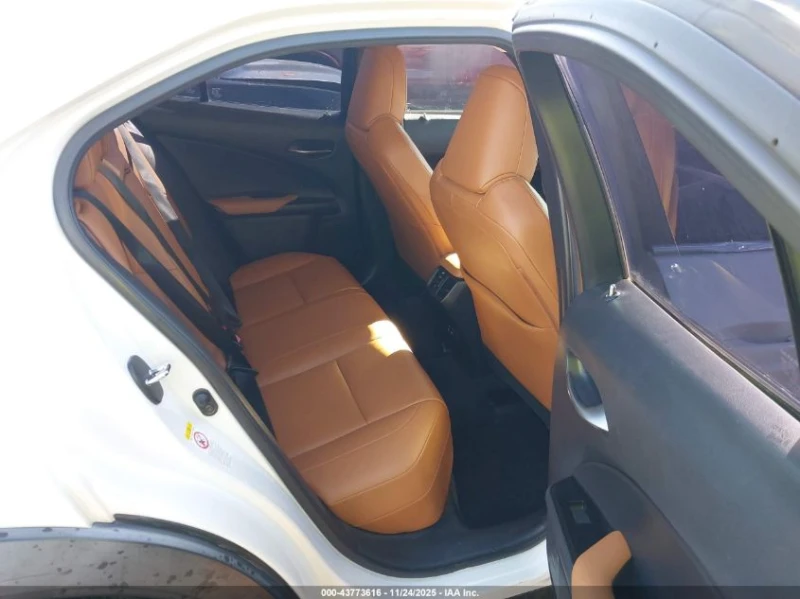 Lexus UX 200 * КРАЙНА ЦЕНА* CARFAX, снимка 8 - Автомобили и джипове - 53382091