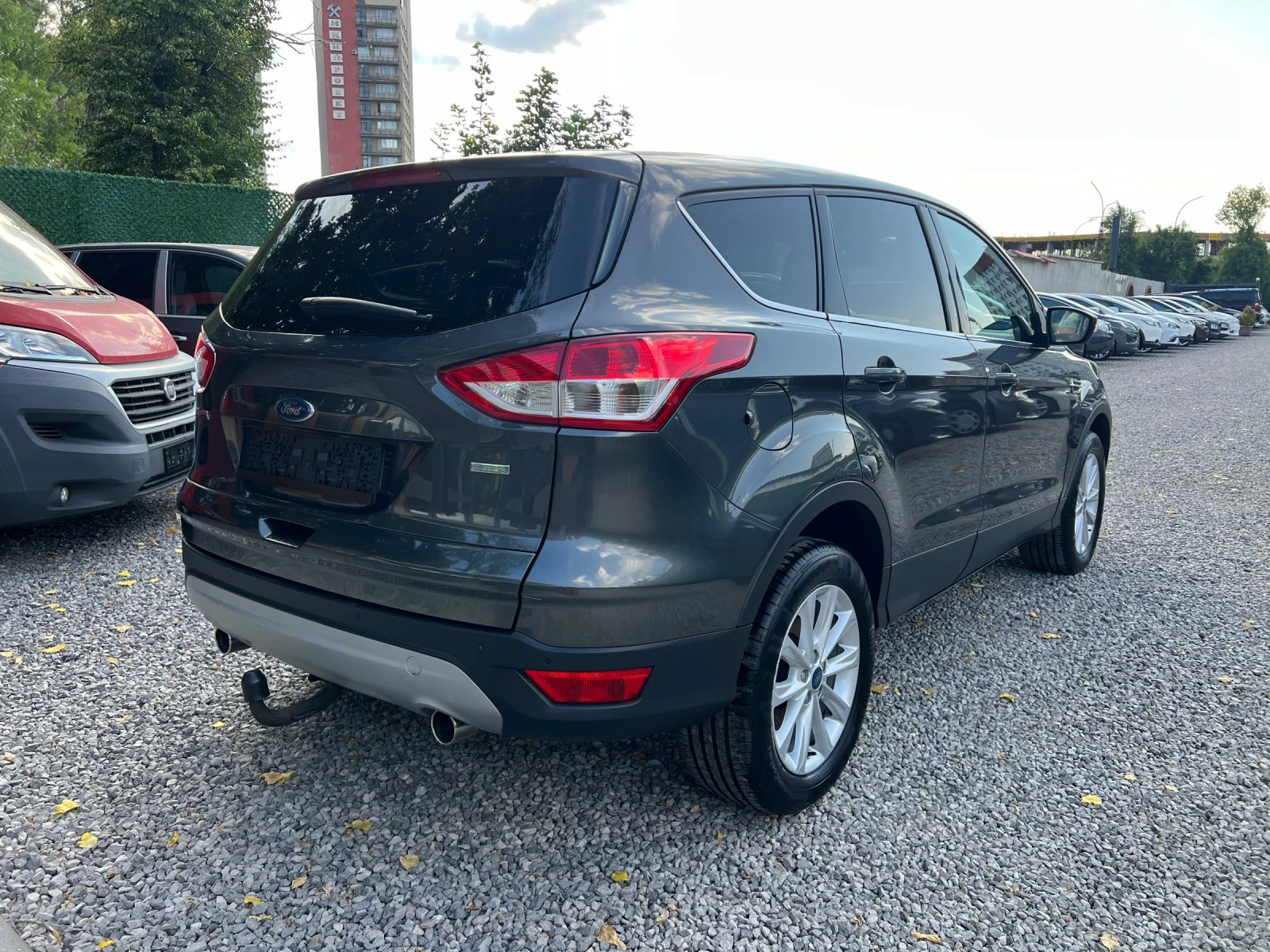 Ford Kuga 1.5EcoBoost 150hp Кожа, Навигация, Самопаркиране - изображение 7