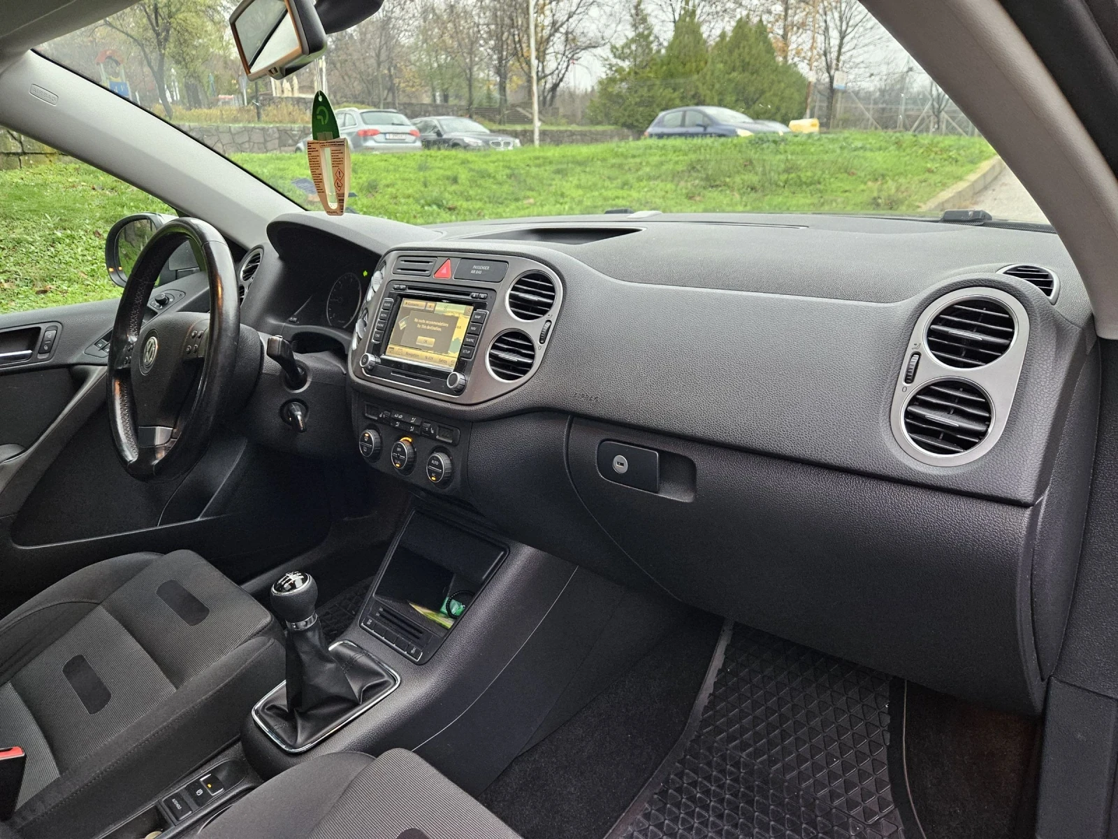 VW Tiguan 2.0 TDI 4-MOTION (140.) // | Mobile.bg   10