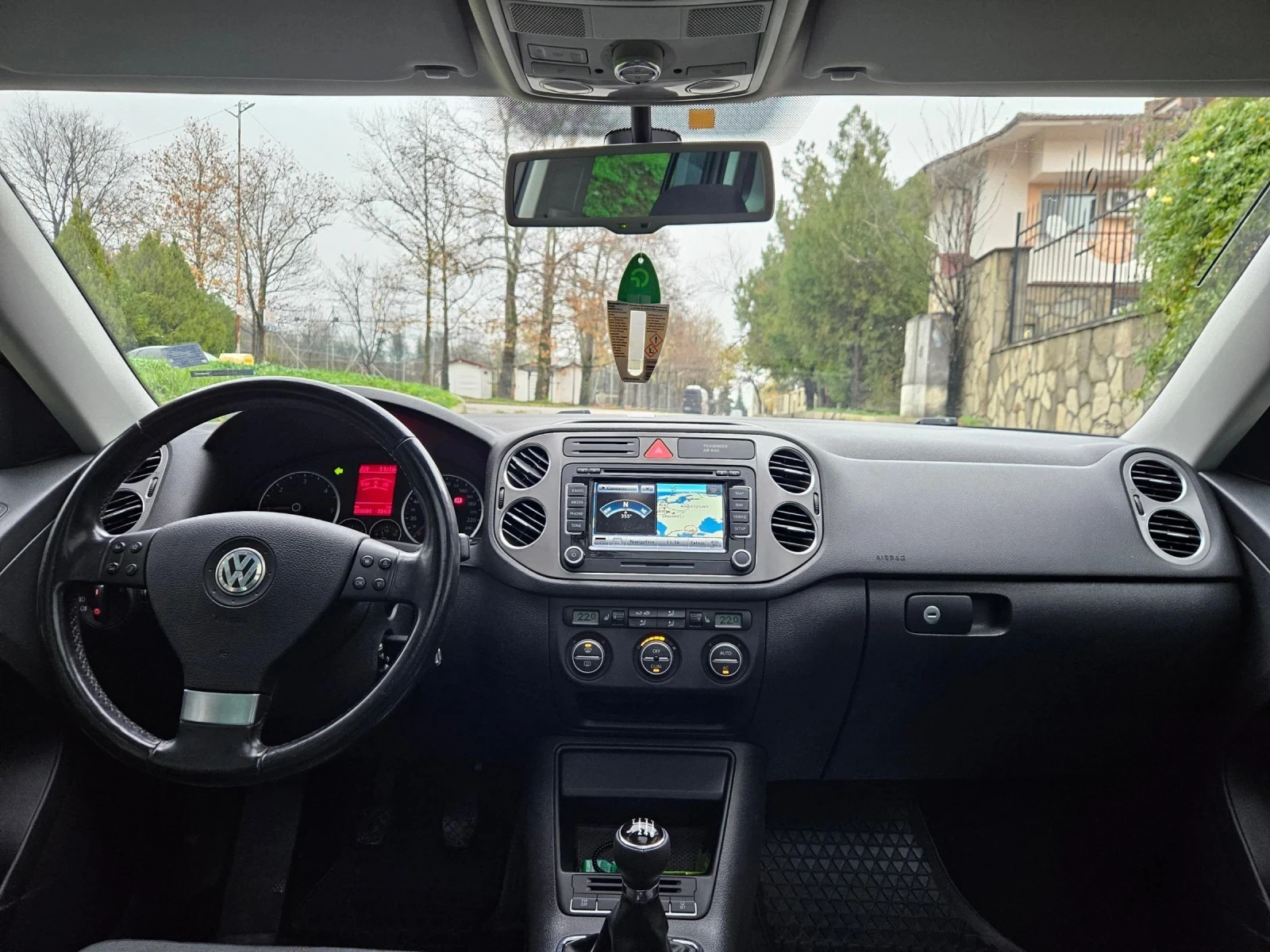 VW Tiguan 2.0 TDI 4-MOTION (140.) // | Mobile.bg   9