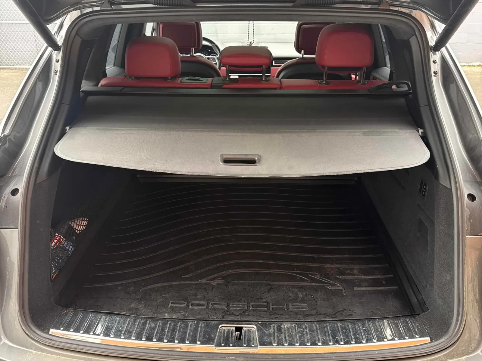 Porsche Cayenne * GTS * CARFAX * БЕЗ ПЪРВОНАЧАЛНА ВНОСКА, снимка 11 - Автомобили и джипове - 53733864