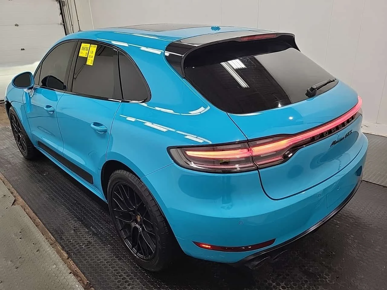 Porsche Macan  GTS / CARFAX/ 360 / PANO /MATRIX  - изображение 4