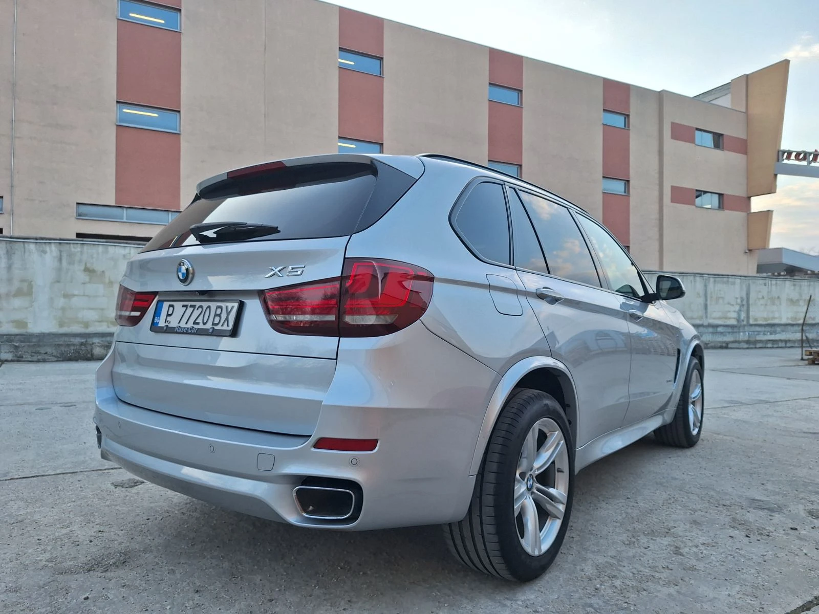 BMW X5 xDrive 30d, снимка 4 - Автомобили и джипове - 53978603