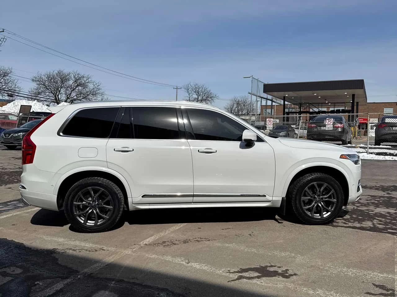 Volvo Xc90 * Inscription * PANO* KEYLESS* ПОДГРЕВ* , снимка 3 - Автомобили и джипове - 53978813