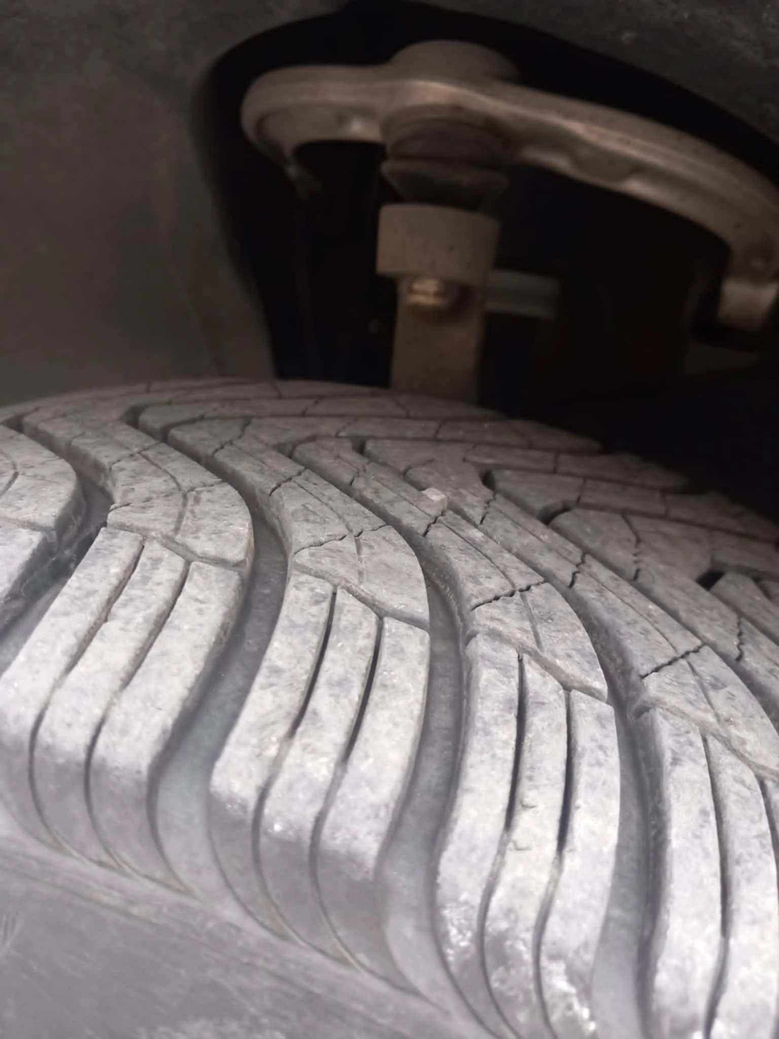 Mercedes-Benz ML 320, снимка 13 - Автомобили и джипове - 54596934