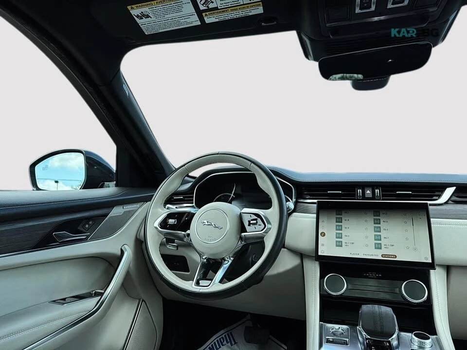 Jaguar F-PACE AWD* АвтоКредит* (ЦЕНА ДО БГ), снимка 13 - Автомобили и джипове - 55047631