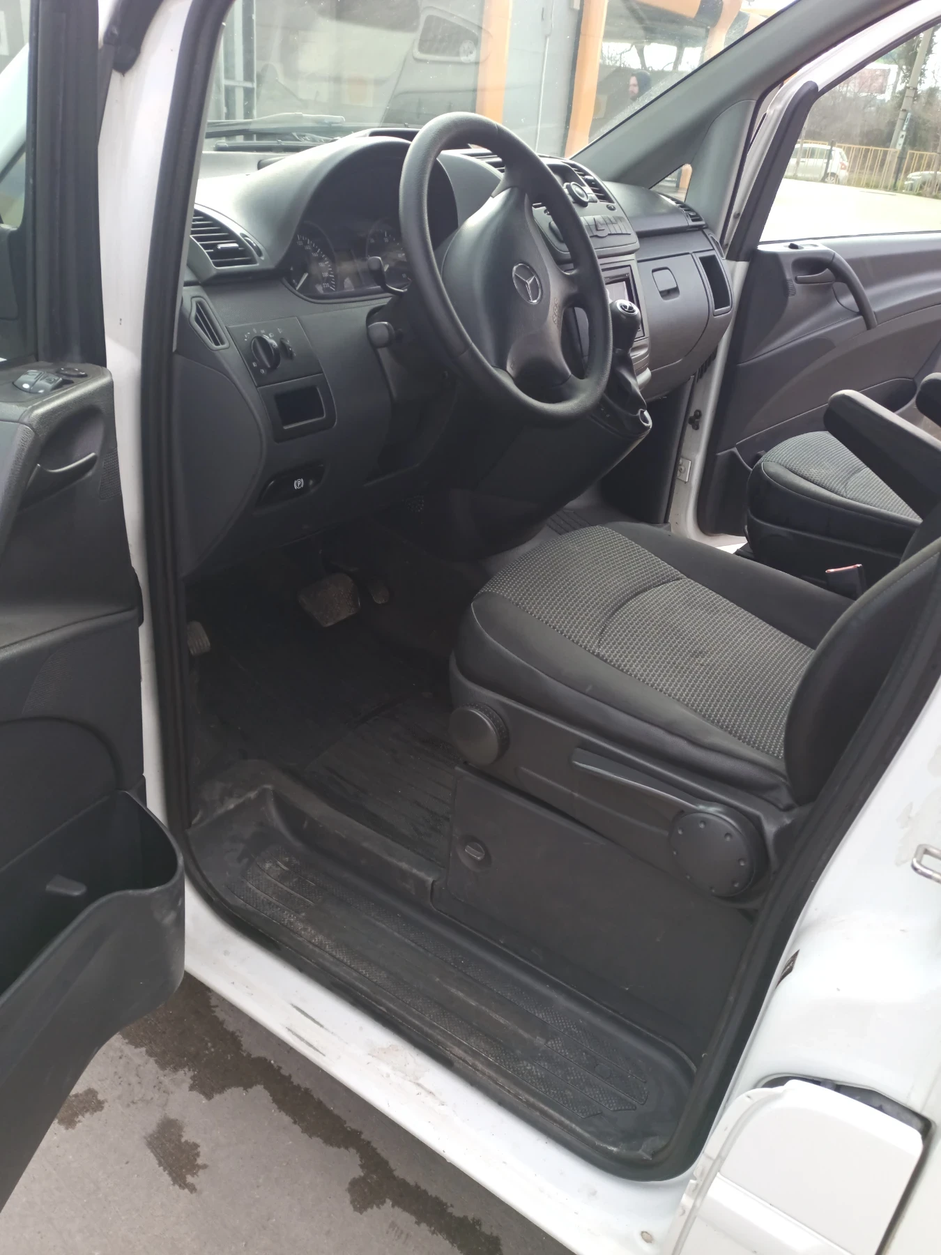 Mercedes-Benz Vito, снимка 9 - Бусове и автобуси - 52943986