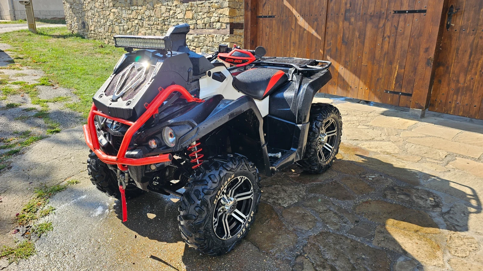 Can-Am Outlander XMR