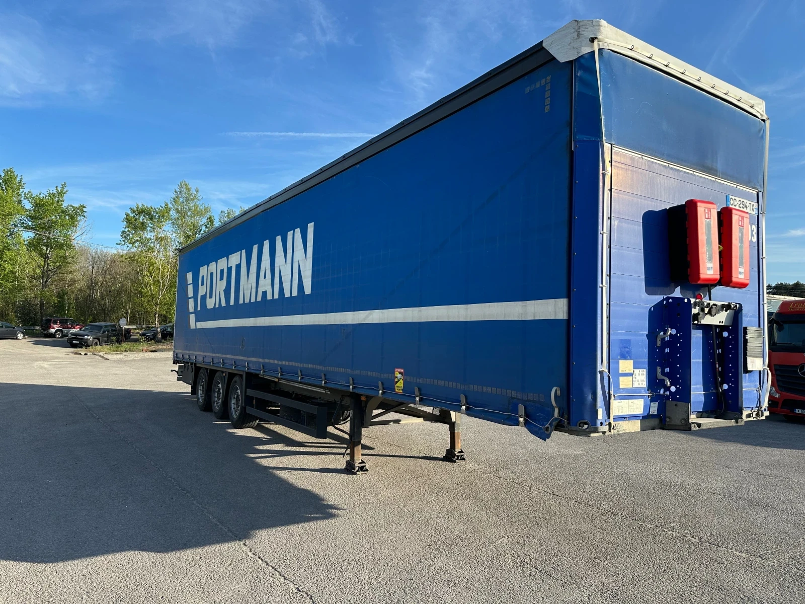 Полуремарке Schmitz SCS 27 