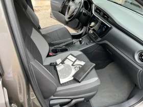Toyota Auris 1.8i 99кс HYBRID FACE LIFT EDITION, снимка 6