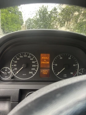 Mercedes-Benz A 180, снимка 5