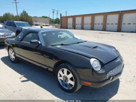 ����� �� �������� �� Ford Thunderbird V8