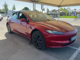 ������ Tesla Model S