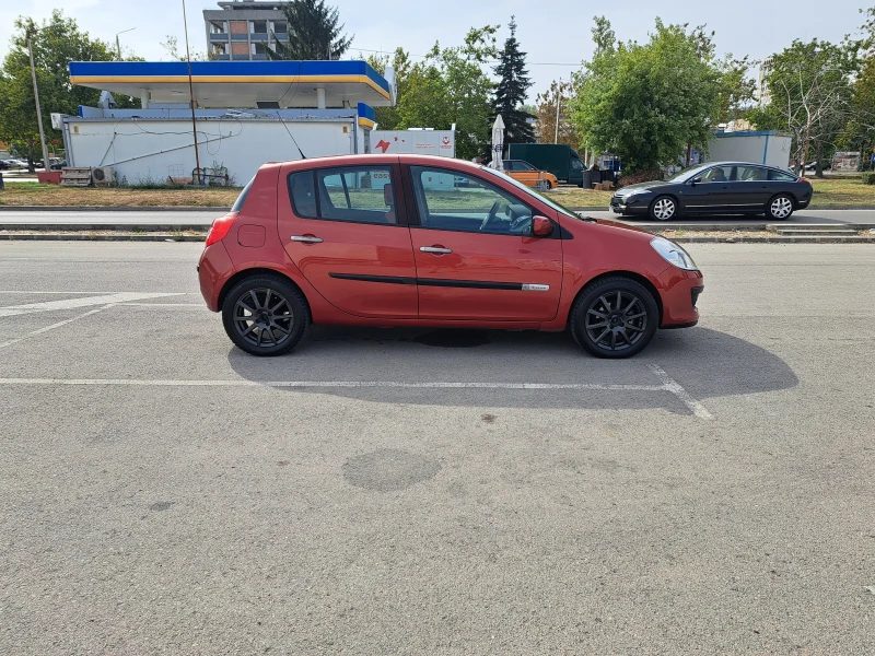 Renault Clio 1.2, снимка 6 - Автомобили и джипове - 47239559