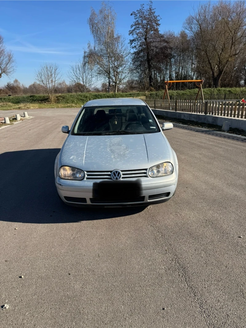 VW Golf, снимка 1 - Автомобили и джипове - 48025291