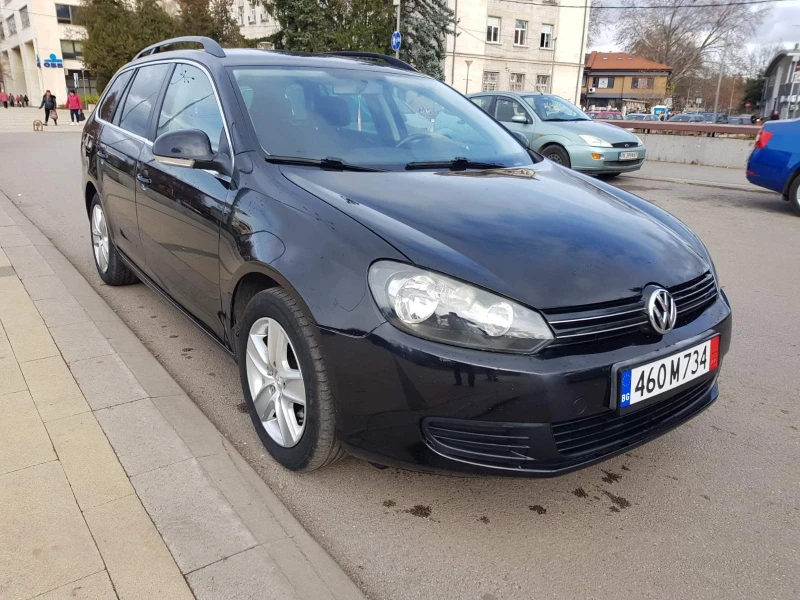 VW Golf, снимка 4 - Автомобили и джипове - 49380555