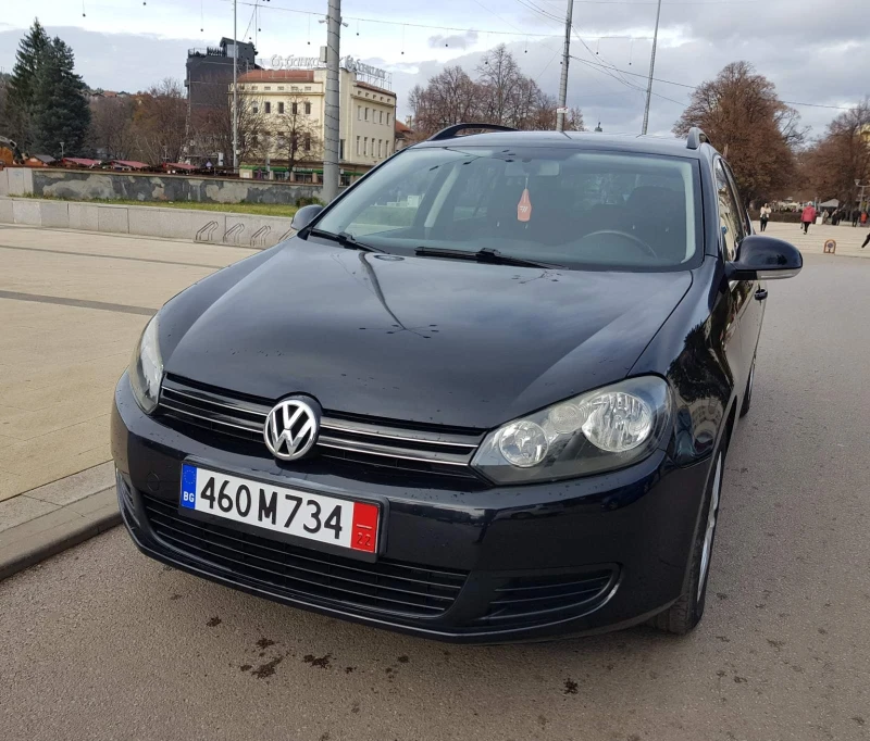 VW Golf, снимка 1 - Автомобили и джипове - 49380555