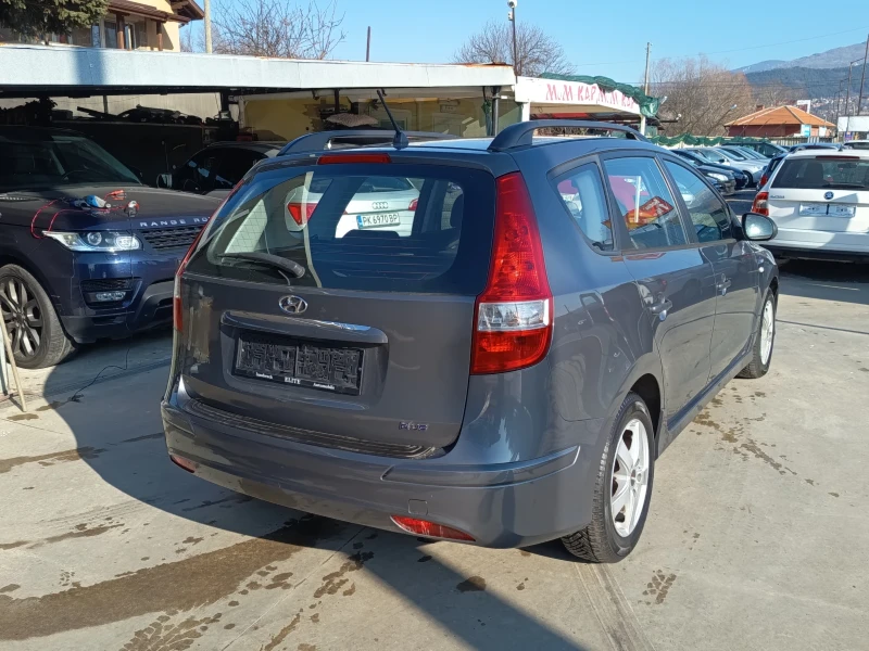 Hyundai I30 1.6crdi, снимка 4 - Автомобили и джипове - 52067189