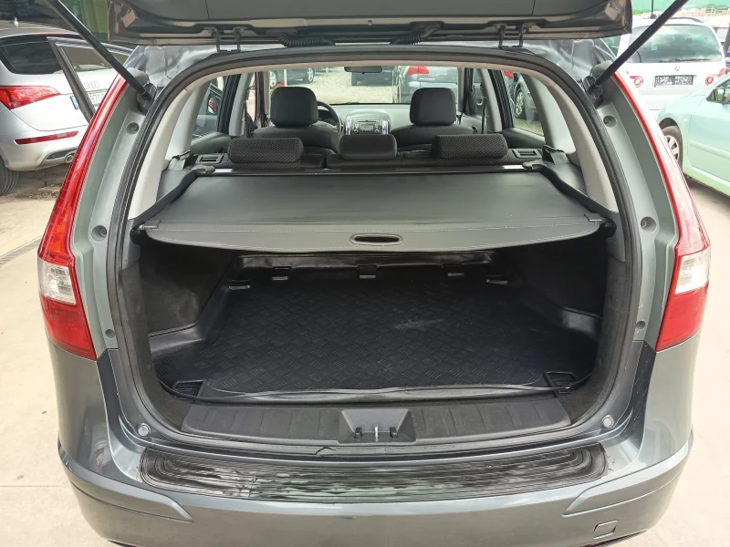 Hyundai I30 1.6crdi, снимка 12 - Автомобили и джипове - 52067189