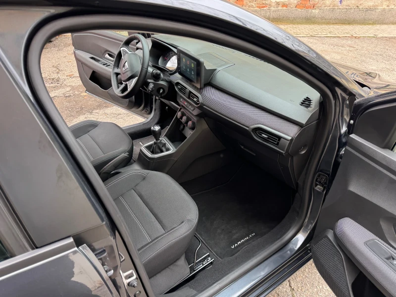 Dacia Sandero 1000, снимка 11 - Автомобили и джипове - 52678690