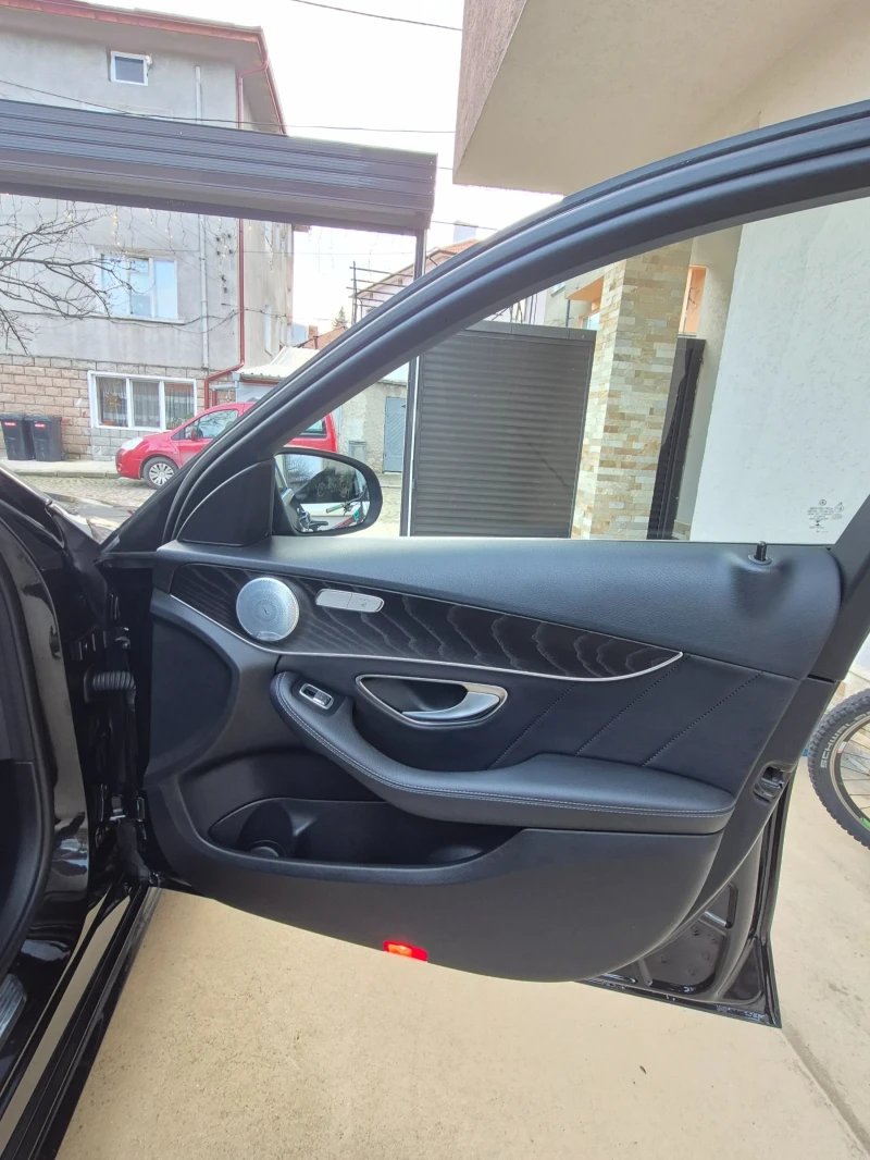 Mercedes-Benz C 250  AMG пакет, снимка 6 - Автомобили и джипове - 52868470