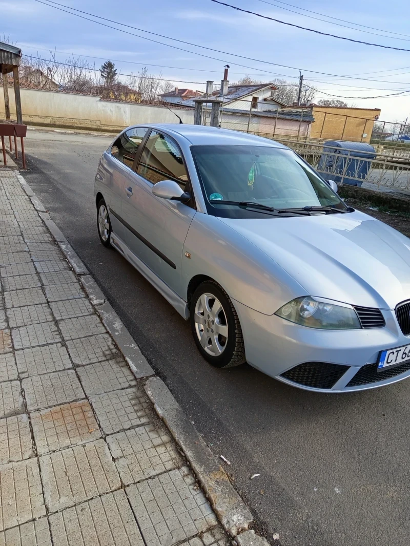 Seat Ibiza 1.4, снимка 4 - Автомобили и джипове - 49055471