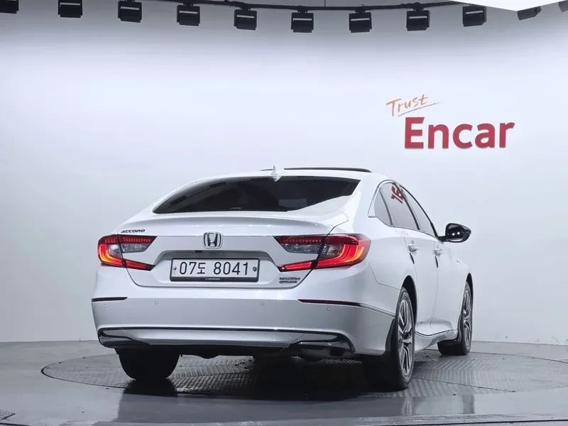 Honda Accord 10Th Generation 2.0 Hybrid Touring | Mobile.bg � ����������� 11