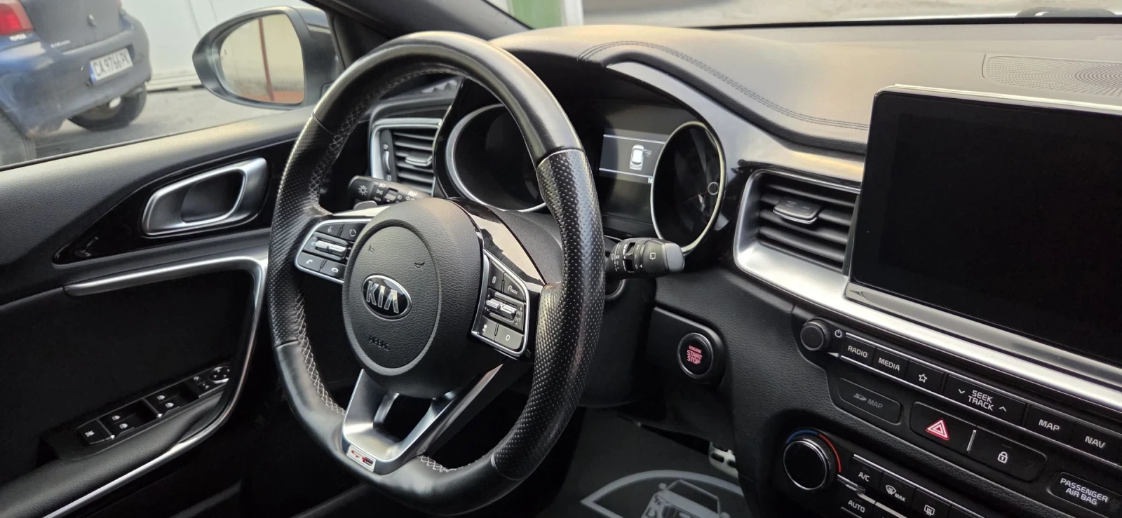 Kia Ceed 1.6CRDI /136//GTline Edition//6D | Mobile.bg   13