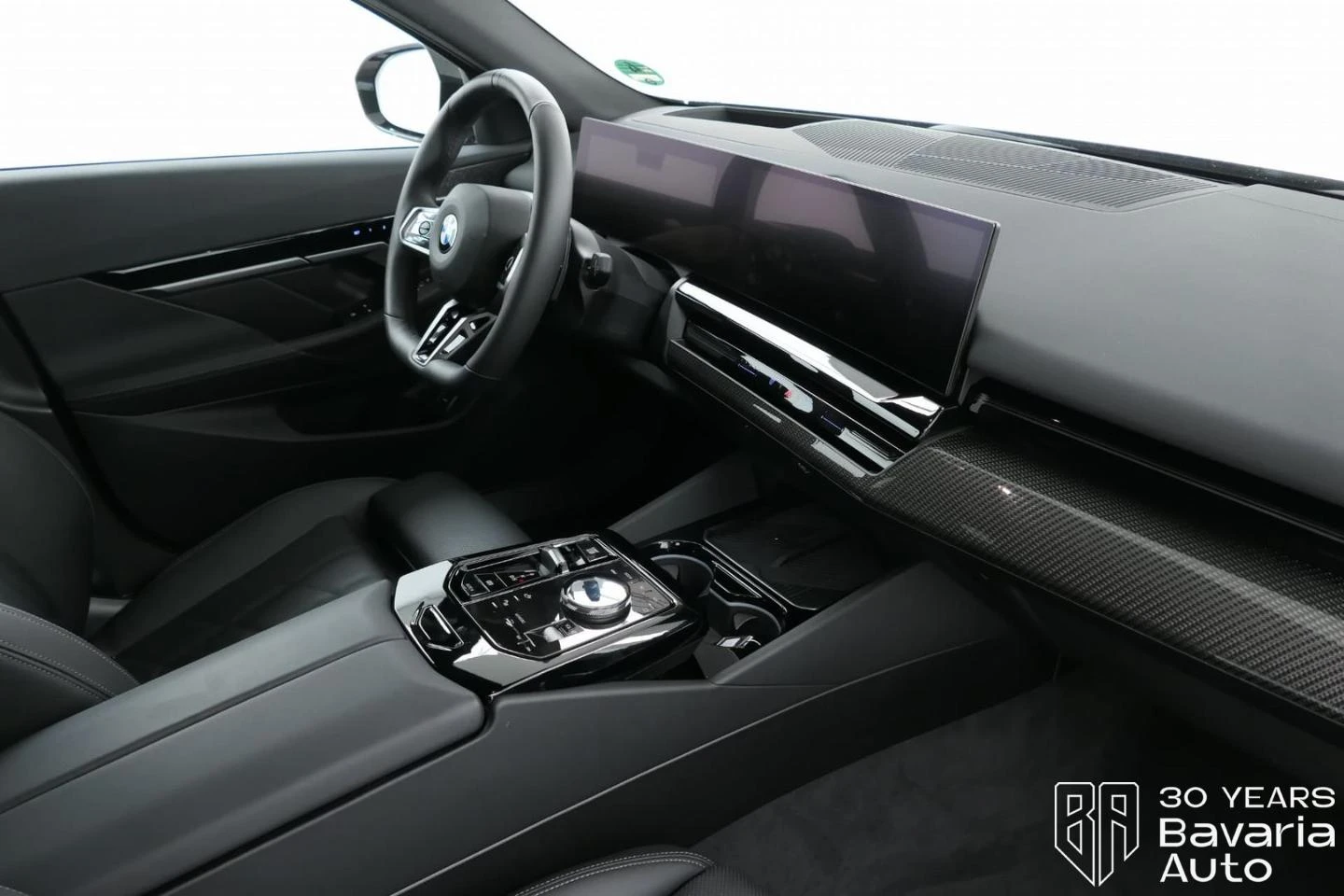 BMW 520 d xDrive Touring M Sport Paket - изображение 7
