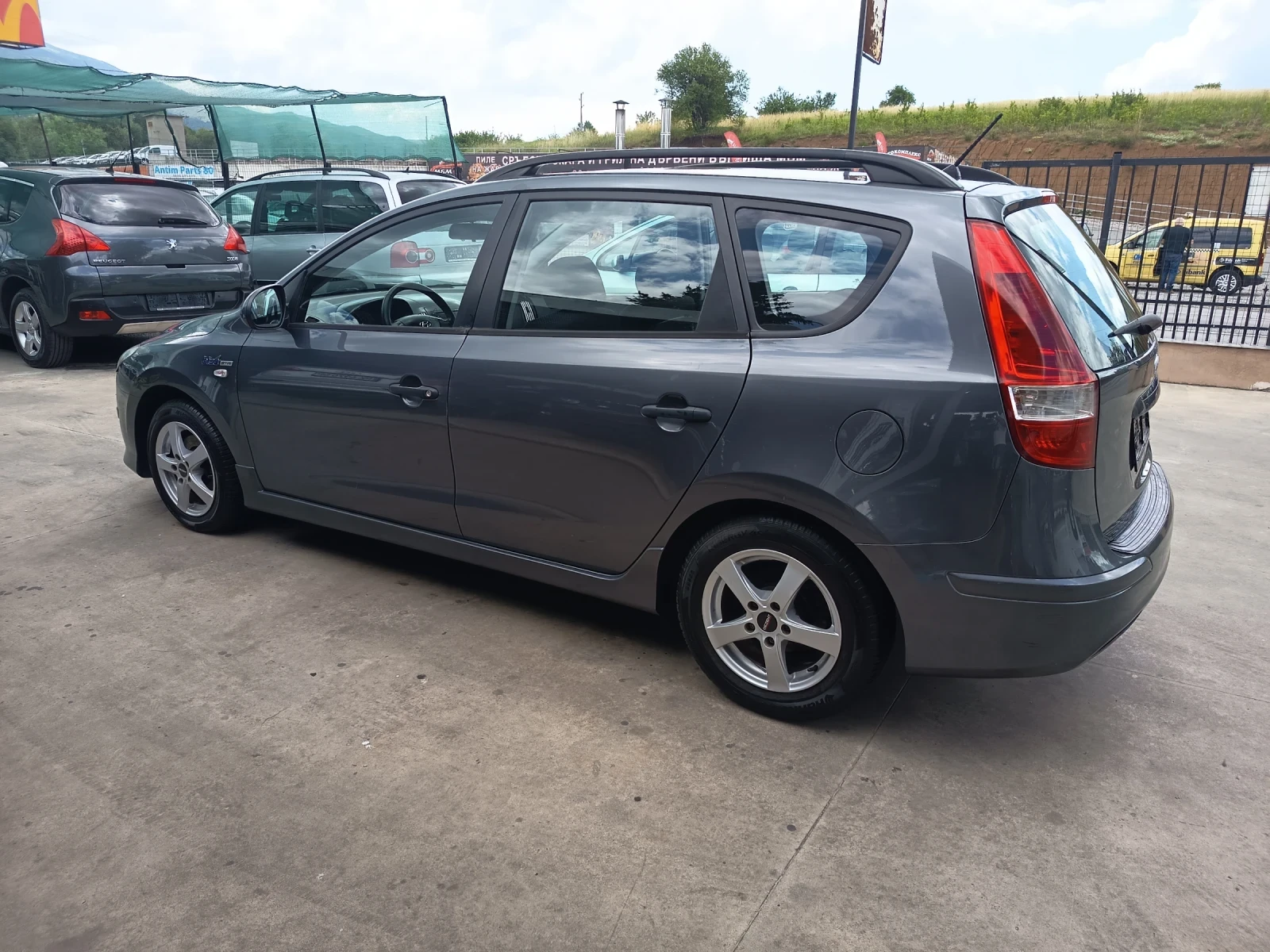 Hyundai I30 1.6crdi - изображение 7