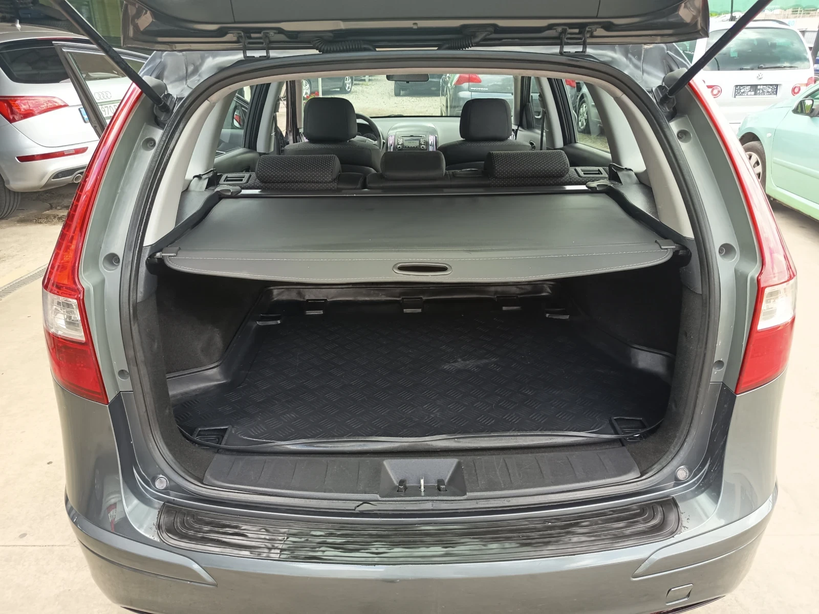 Hyundai I30 1.6crdi | Mobile.bg � ����������� 12