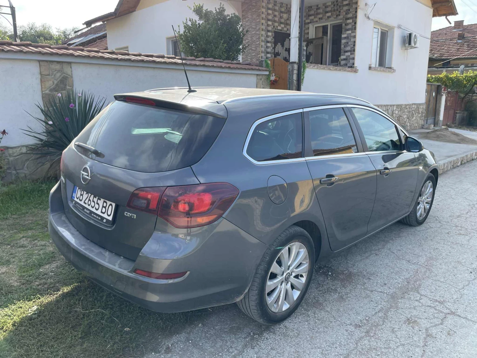 Opel Astra 1.7 CDTI COSMO - изображение 3