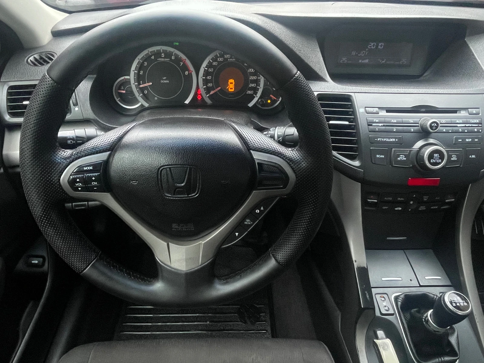 Honda Accord 2.0 i A/C - изображение 10